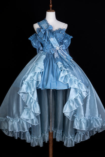 Subtly Elegant Dress with a Refined Vintage Look