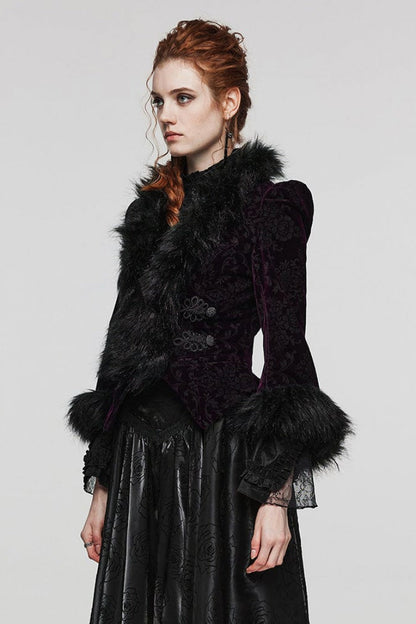 Beautifully Finished Coat in a Timeless Design