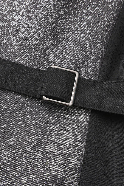 Beautifully Finished Coat in a Timeless Design
