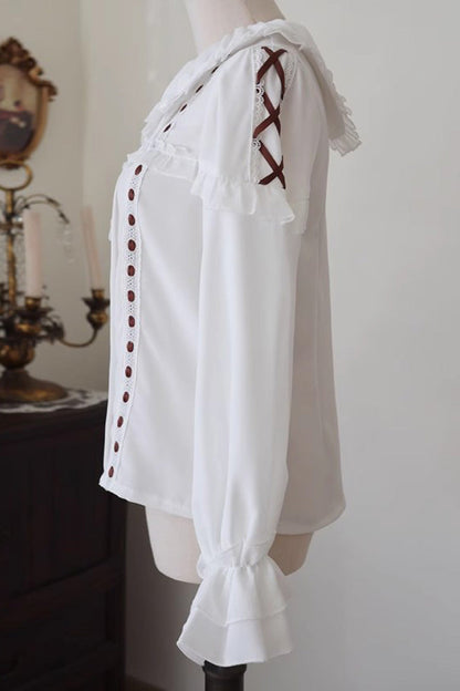 Beautifully Finished Blouse in a Timeless Design