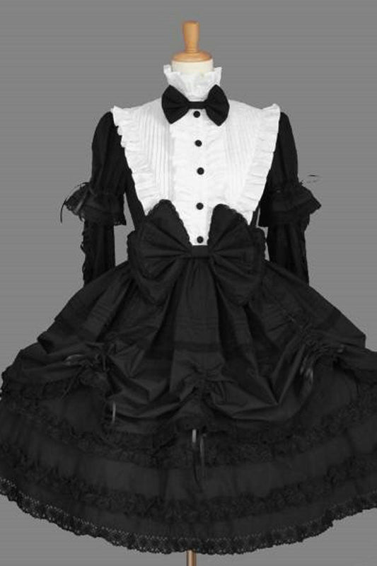 Finely Styled Dress with a Classic Vintage Look