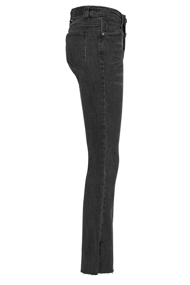 Beautifully Finished Pants in a Timeless Design