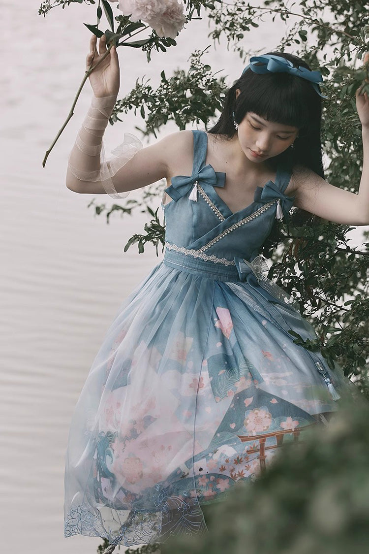Finely Styled Dress with a Classic Vintage Look