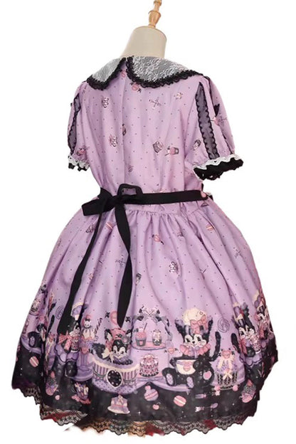 Classic Vintage Dress with a Flattering Fit
