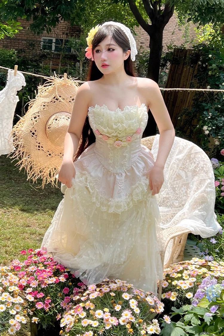 Finely Styled Dress with a Classic Vintage Look