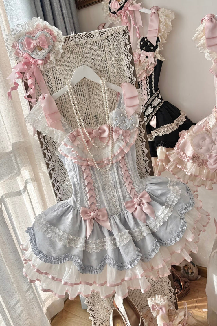 Finely Styled Dress with a Classic Vintage Look