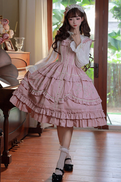 Beautifully Crafted Dress in a Classic Style