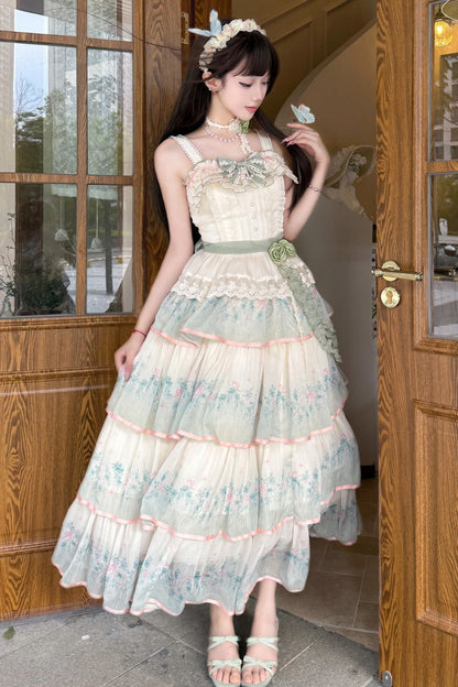 Finely Styled Dress with a Classic Vintage Look
