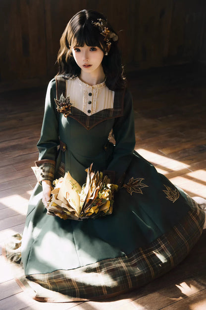Classic Vintage Dress with a Flattering Fit
