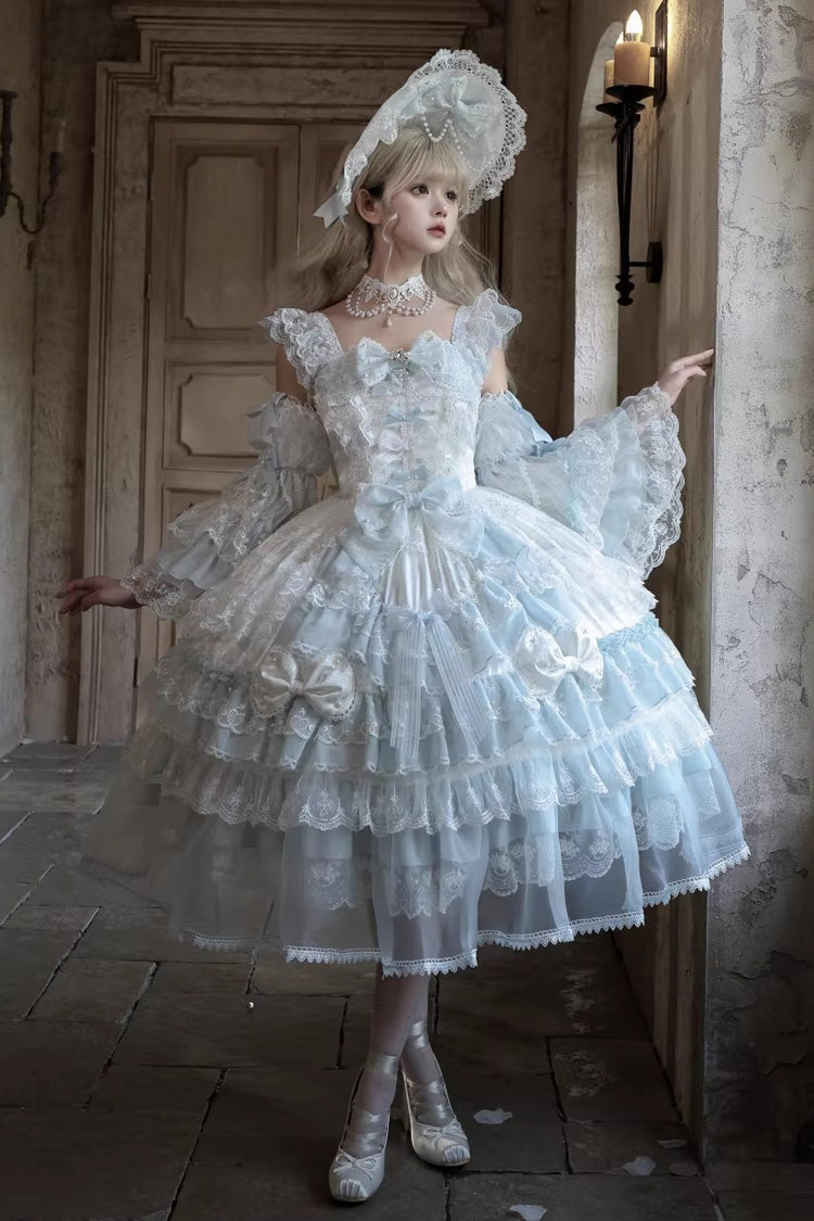 Subtly Elegant Dress with a Refined Vintage Look