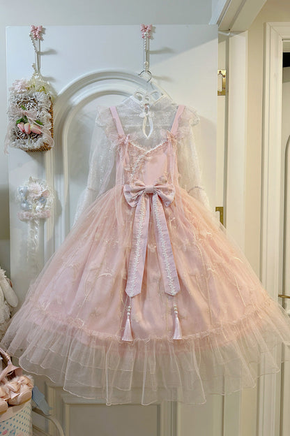 Subtly Elegant Dress with a Refined Vintage Look