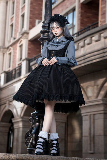 Casually Elegant Dress with a Refined Edge