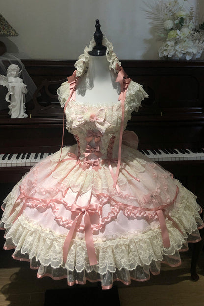Finely Styled Dress with a Classic Vintage Look