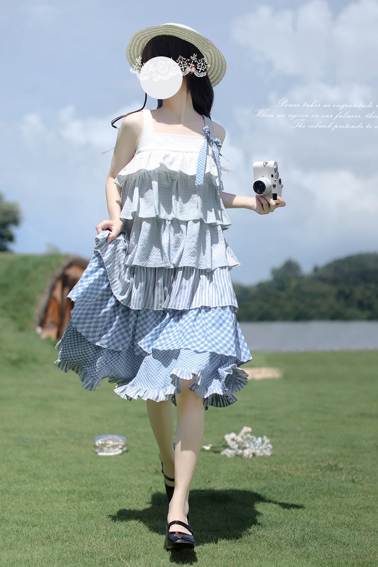 Subtly Elegant Dress with a Refined Vintage Look