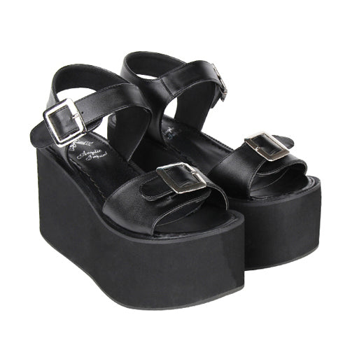 Finely Styled Sandals with a Classic Vintage Look