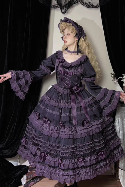 Subtly Elegant Dress with a Refined Vintage Look
