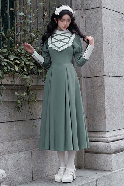 Beautifully Crafted Dress in a Classic Style