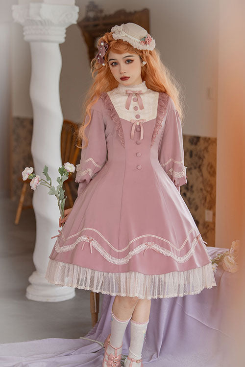 Beautifully Finished Dress in a Timeless Design
