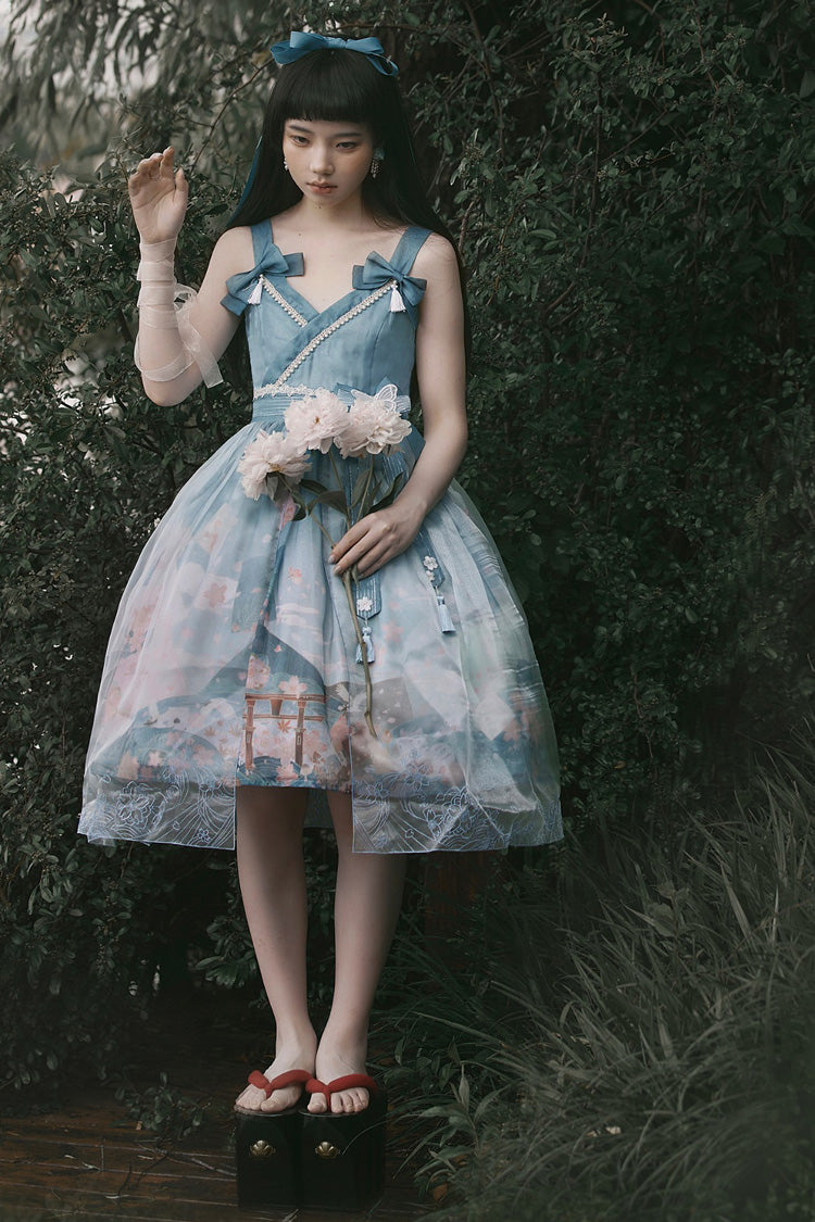 Finely Styled Dress with a Classic Vintage Look