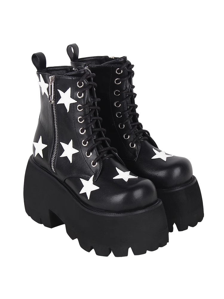 Beautifully Finished Boots in a Timeless Design