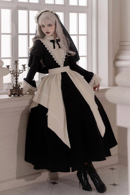 Subtly Elegant Dress with a Refined Vintage Look