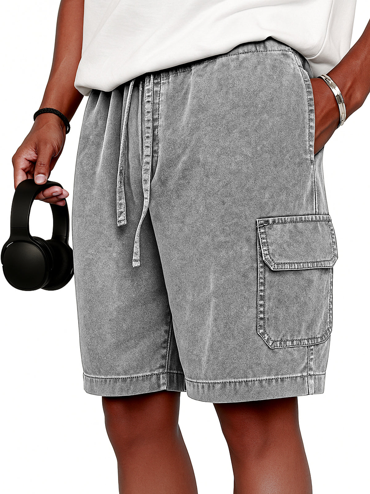 Sophisticated Garment with a Clean Classic Look
