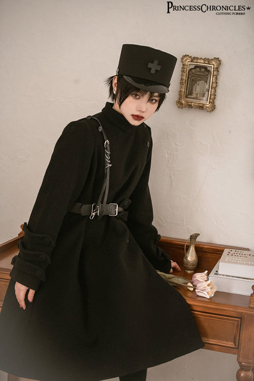 Classic Vintage Coat with a Flattering Fit