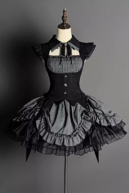 Beautifully Crafted Dress in a Classic Style