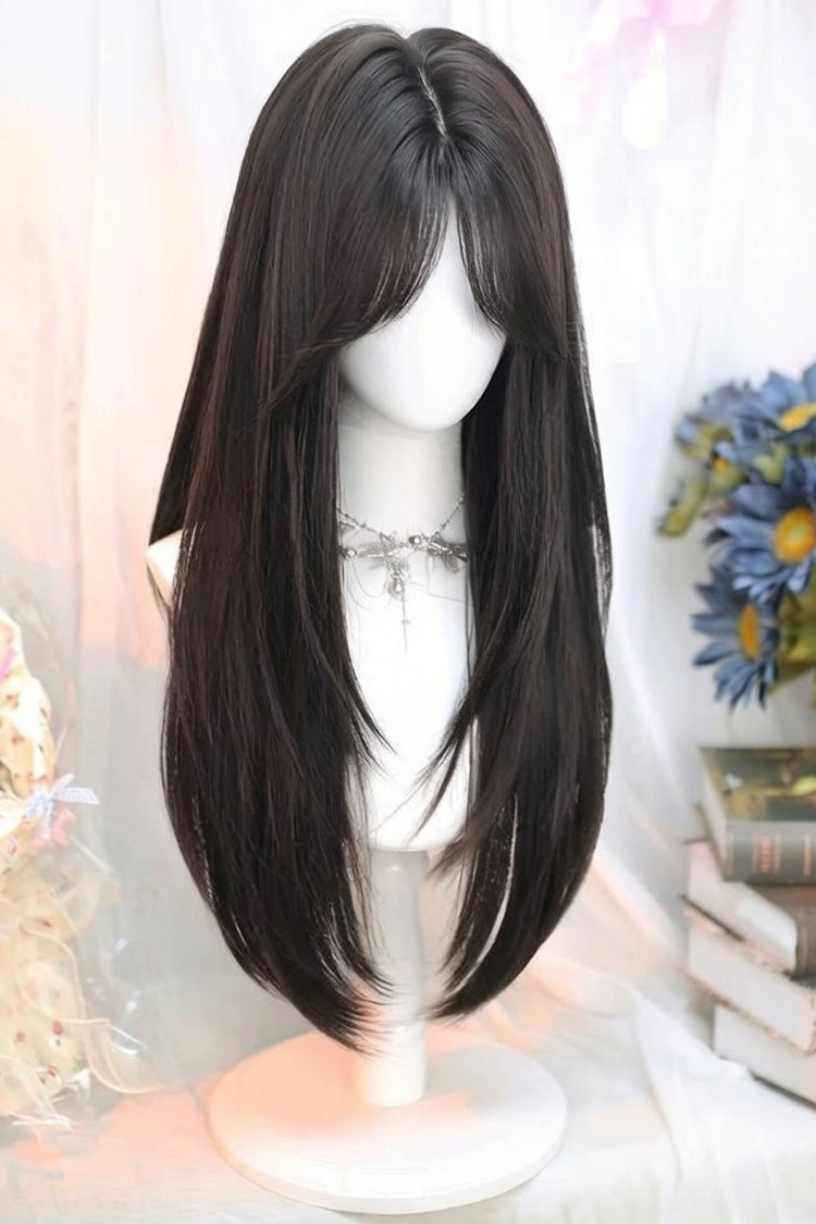 Casually Elegant Garment with a Refined Edge