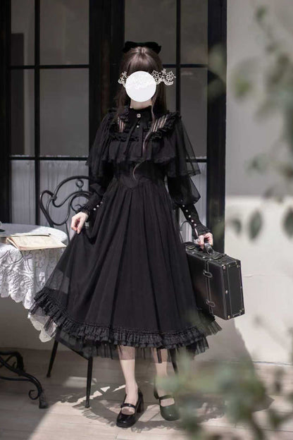 Effortlessly Elegant Dress with a Timeless Design