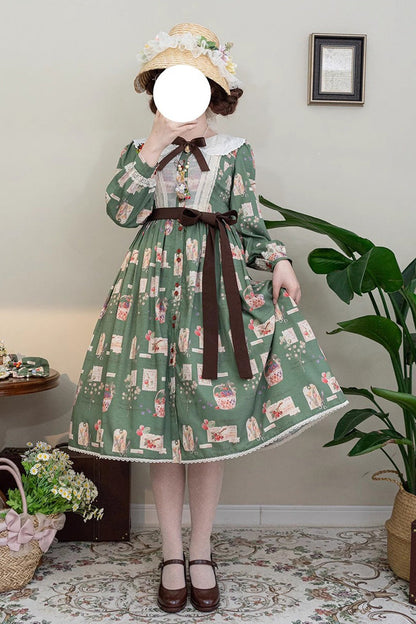 Subtly Elegant Dress with a Refined Vintage Look