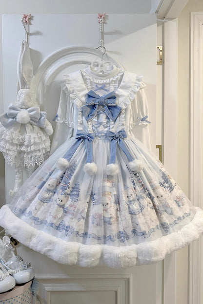 Subtly Elegant Dress with a Refined Vintage Look