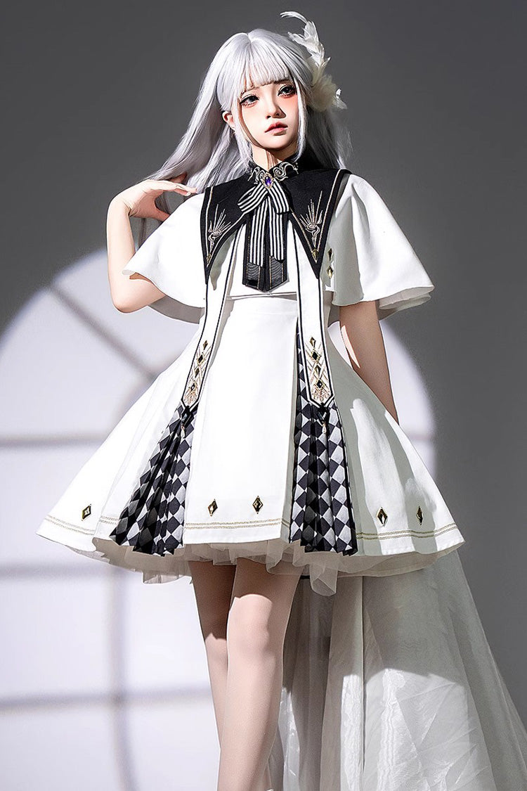 Finely Styled Dress with a Classic Vintage Look