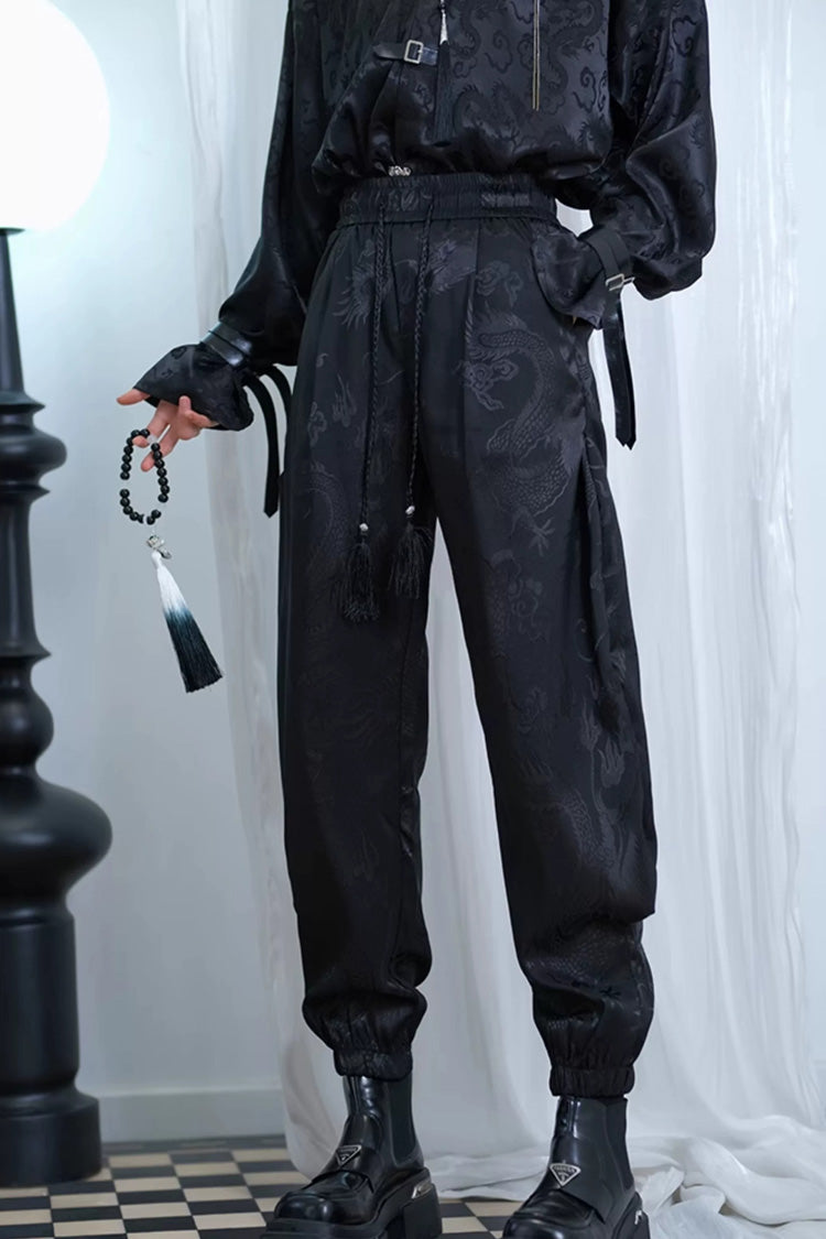 Effortlessly Elegant Pants with a Timeless Design