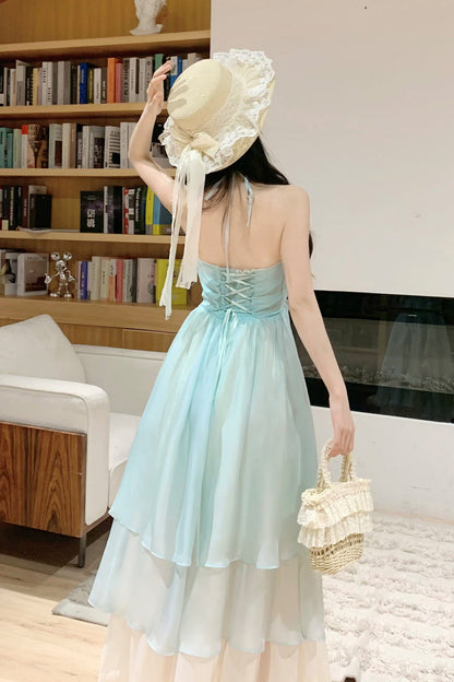 Subtly Elegant Dress with a Refined Vintage Look