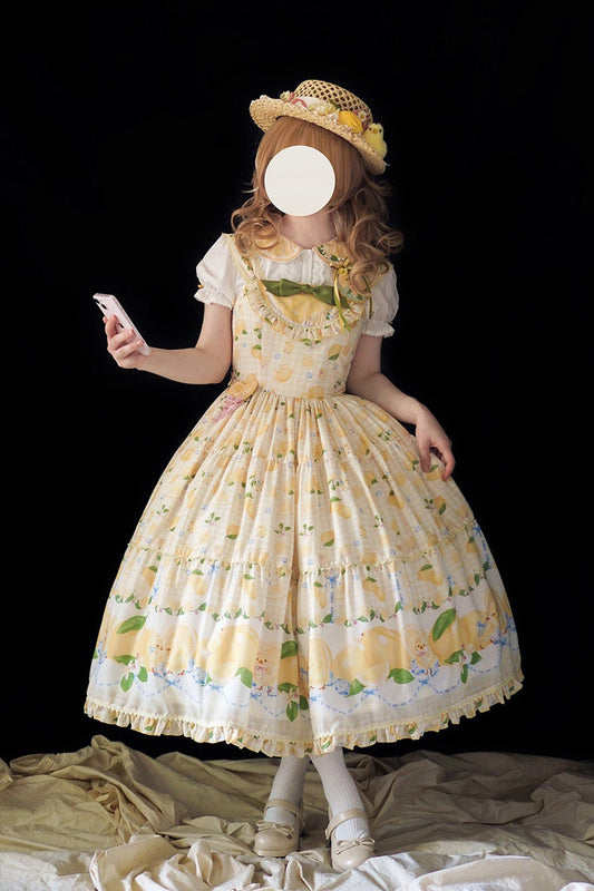 Finely Styled Dress with a Classic Vintage Look