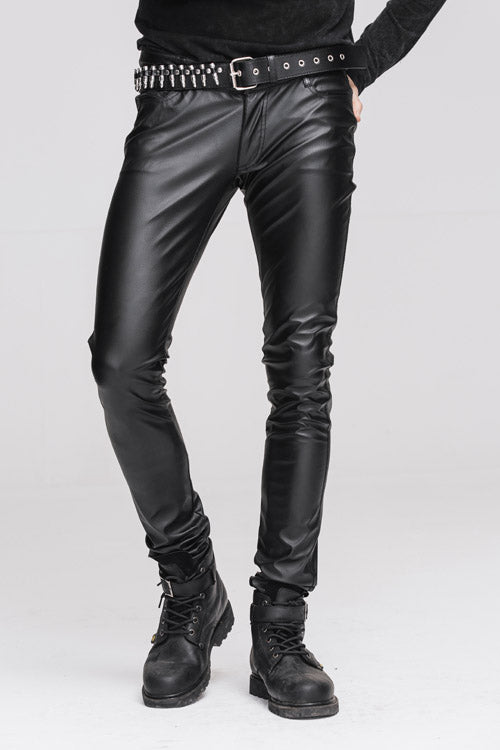 Thoughtfully Designed Pants in a Timeless Style