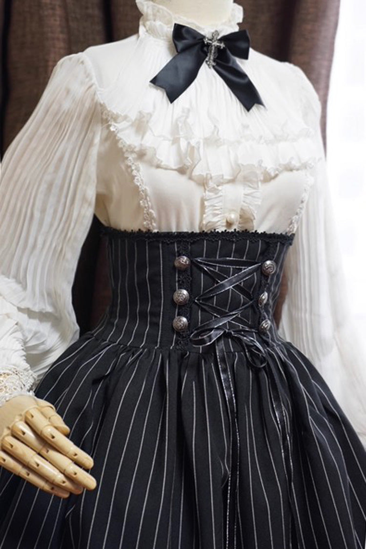 Casually Elegant Garment with a Refined Edge