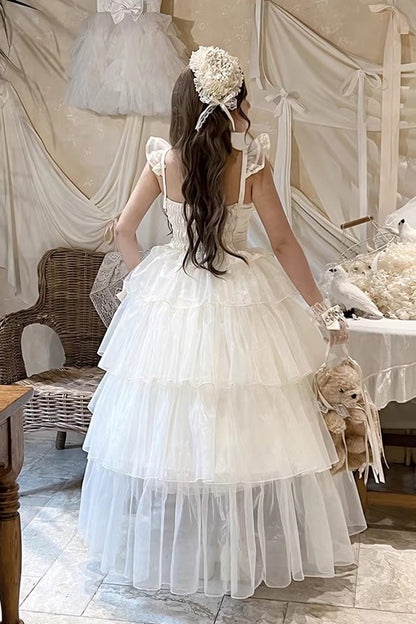 Subtly Elegant Dress with a Refined Vintage Look