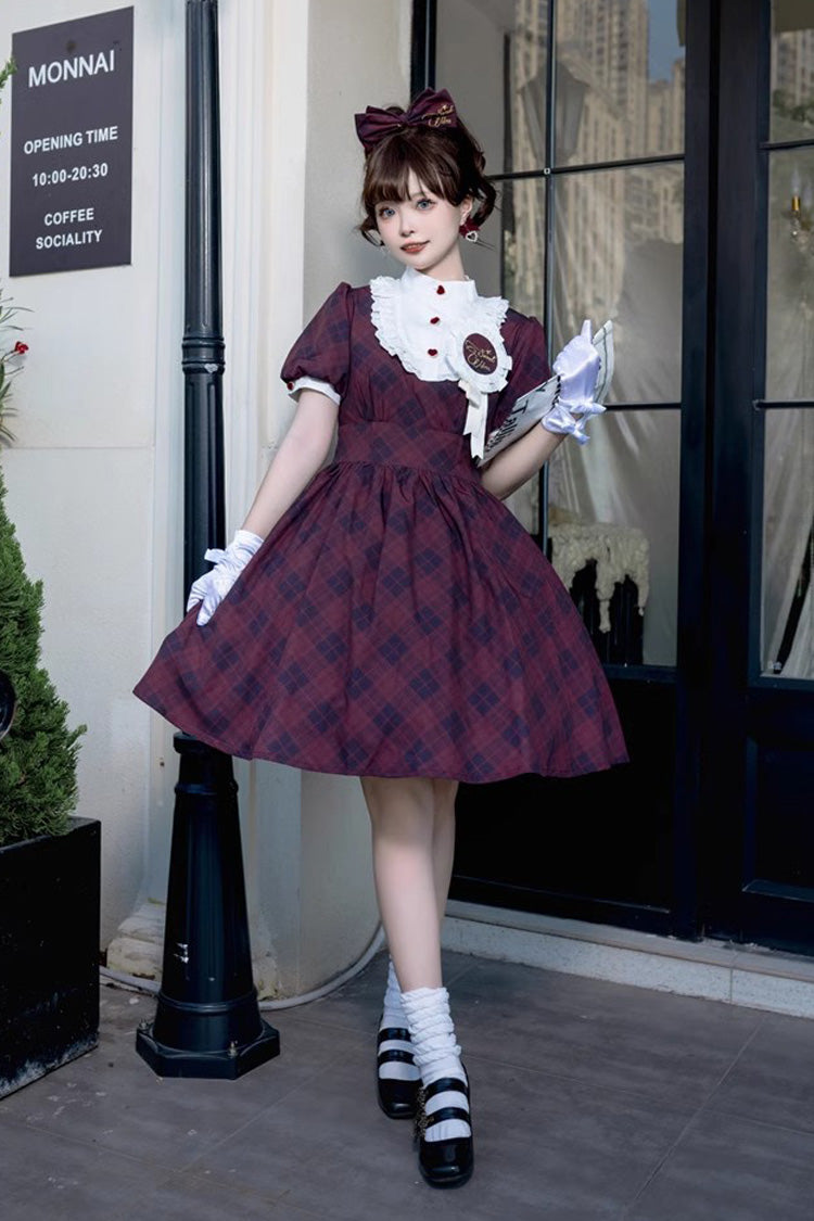 Subtly Elegant Dress with a Refined Vintage Look