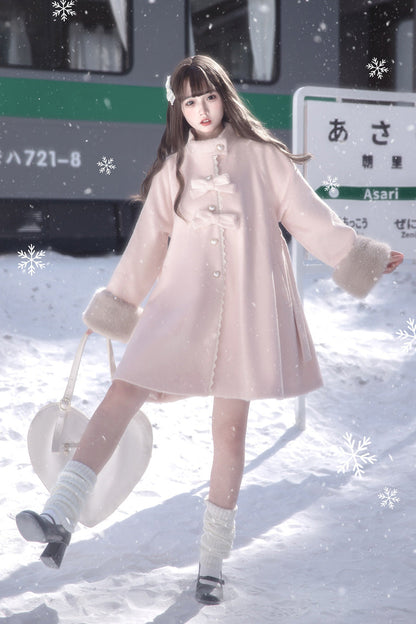 Elegantly Styled Coat for Everyday Wear