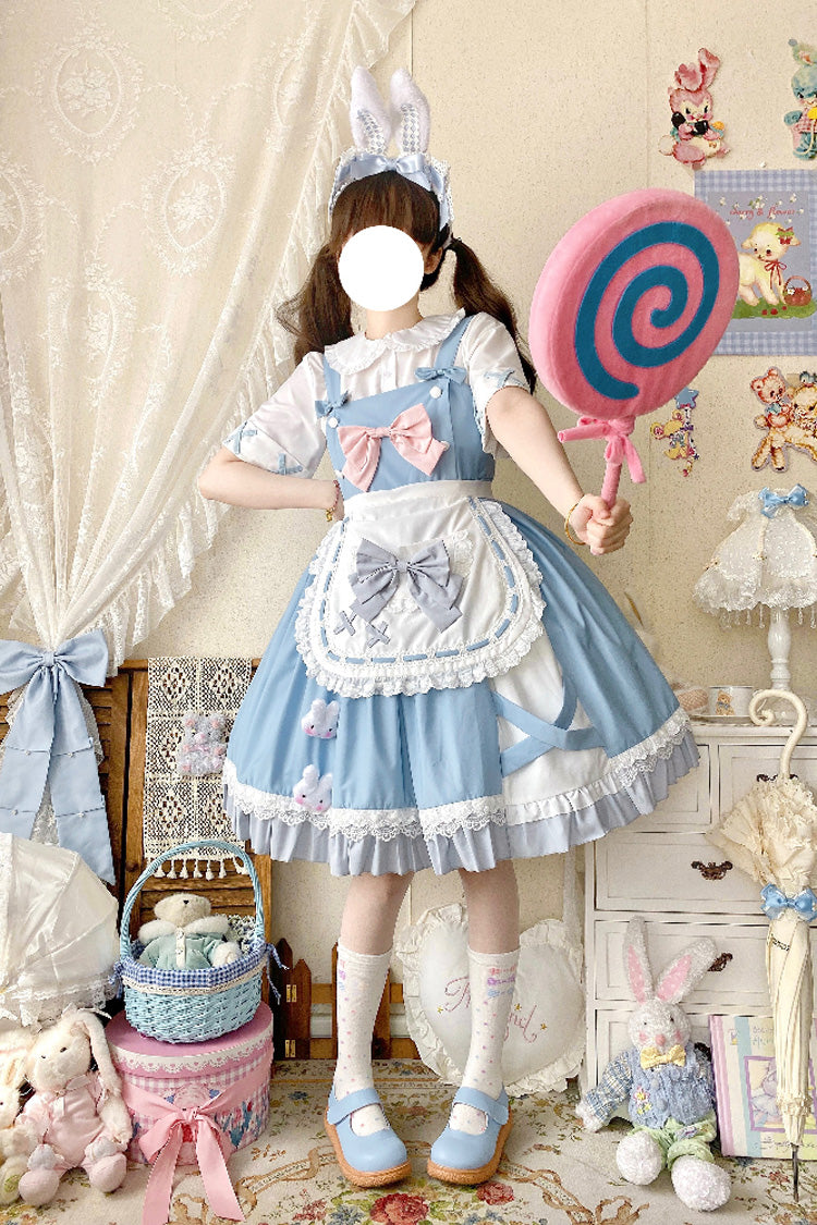 Subtly Elegant Dress with a Refined Vintage Look