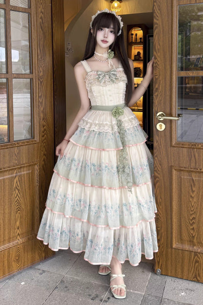 Finely Styled Dress with a Classic Vintage Look