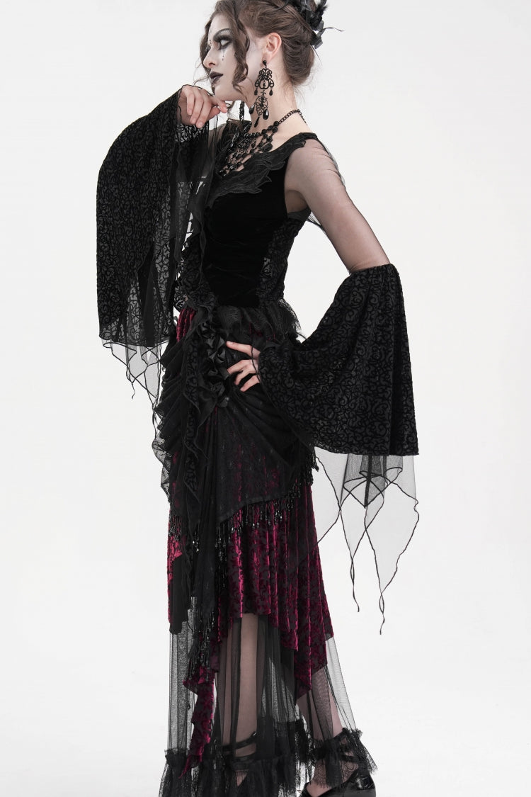 Finely Styled Garment with a Classic Vintage Look