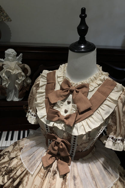 Finely Styled Dress with a Classic Vintage Look