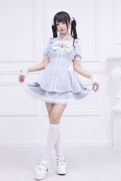 Subtly Elegant Dress with a Refined Vintage Look