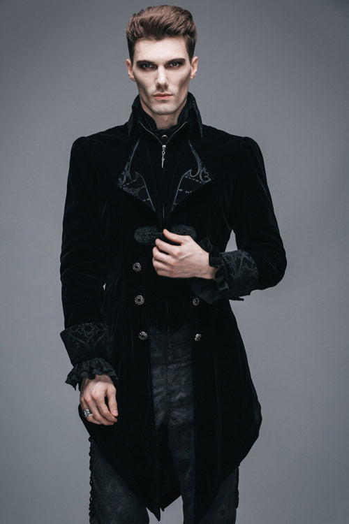 Beautifully Finished Coat in a Timeless Design