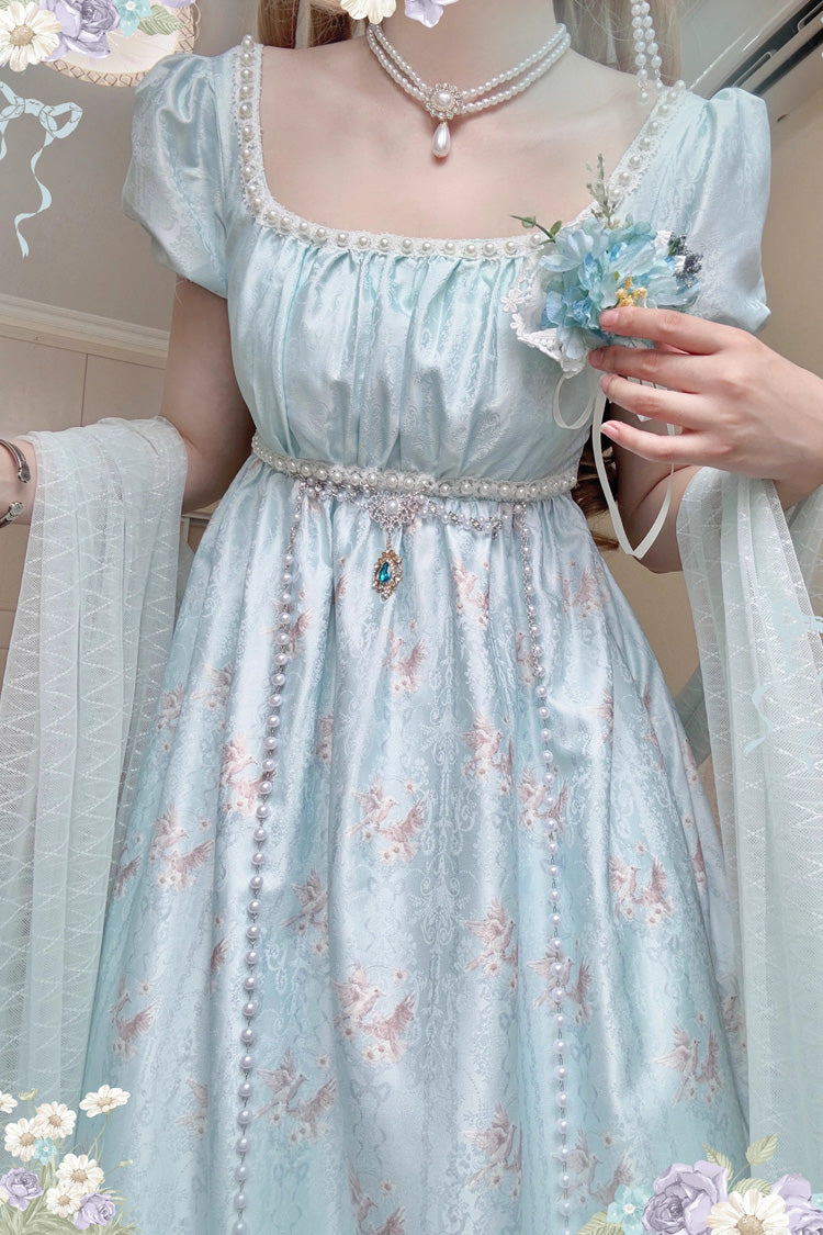 Finely Styled Dress with a Classic Vintage Look