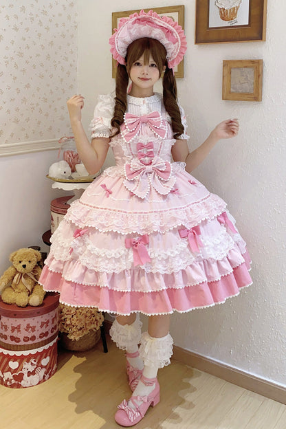 Finely Styled Dress with a Classic Vintage Look
