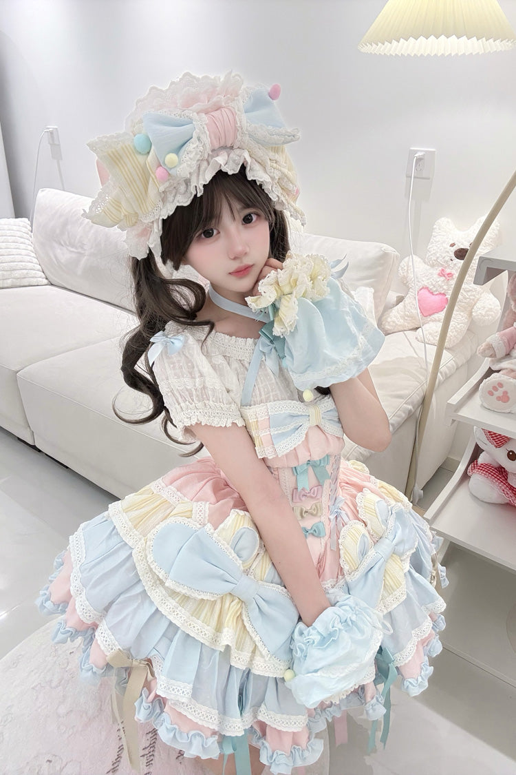 Finely Styled Dress with a Classic Vintage Look